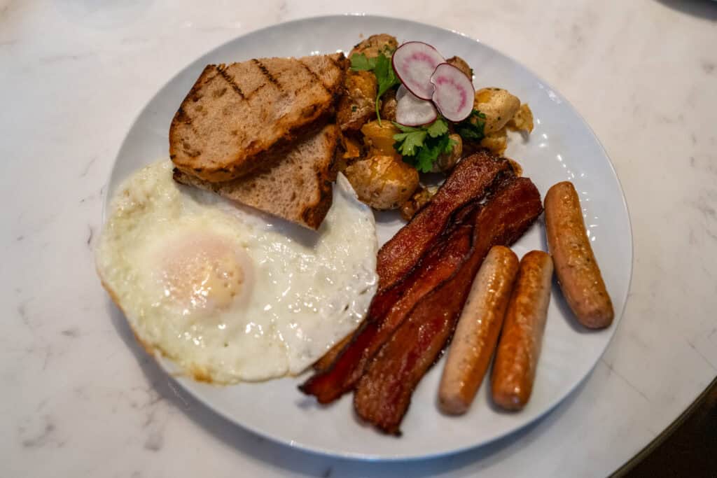 Conrad Nashville breakfast